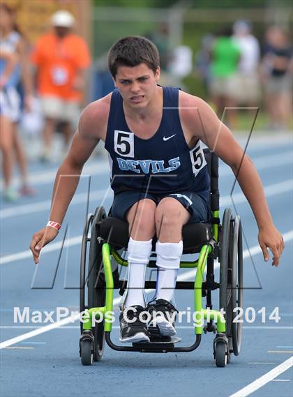 Thumbnail 1 in NCHSAA 2A Track & Field Men Championships photogallery.