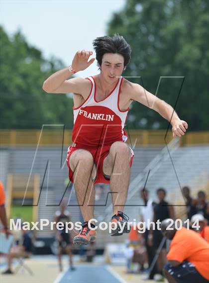 Thumbnail 3 in NCHSAA 2A Track & Field Men Championships photogallery.