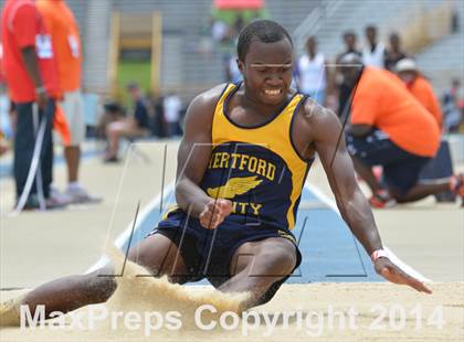Thumbnail 1 in NCHSAA 2A Track & Field Men Championships photogallery.