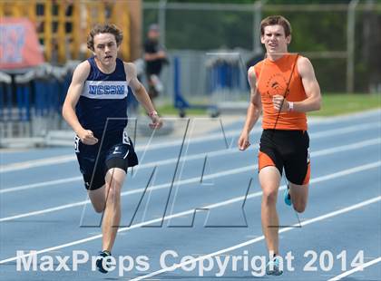 Thumbnail 1 in NCHSAA 2A Track & Field Men Championships photogallery.