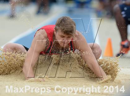 Thumbnail 2 in NCHSAA 2A Track & Field Men Championships photogallery.