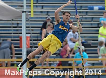 Thumbnail 2 in NCHSAA 2A Track & Field Men Championships photogallery.