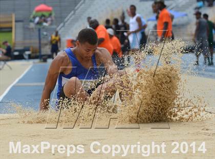 Thumbnail 2 in NCHSAA 2A Track & Field Men Championships photogallery.