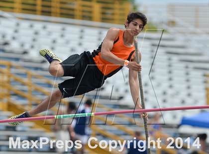 Thumbnail 1 in NCHSAA 2A Track & Field Men Championships photogallery.