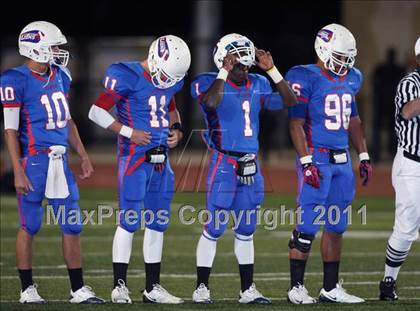 Thumbnail 2 in McNeil @ Leander photogallery.