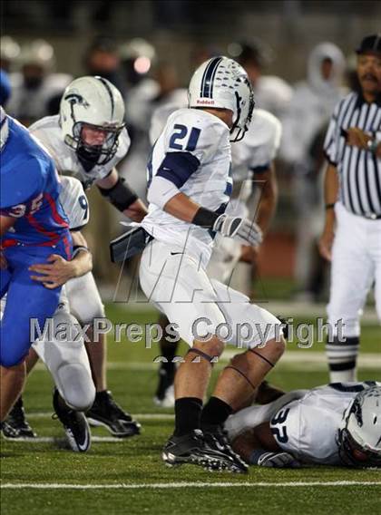 Thumbnail 1 in McNeil @ Leander photogallery.