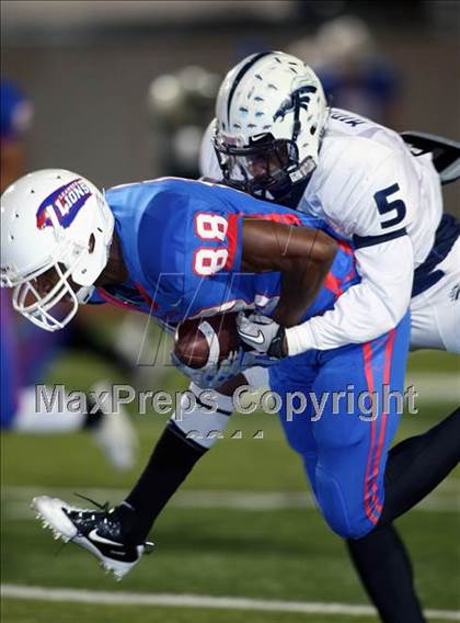 Thumbnail 3 in McNeil @ Leander photogallery.