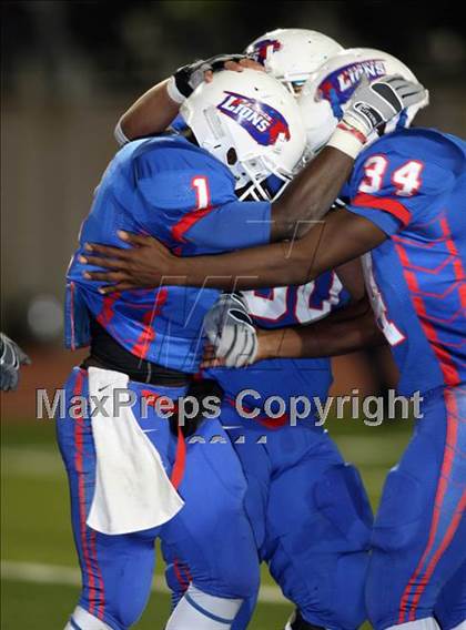 Thumbnail 2 in McNeil @ Leander photogallery.