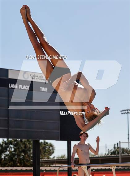 Thumbnail 1 in AIA Division II Diving Finals photogallery.