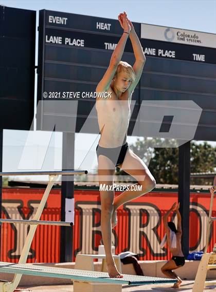 Thumbnail 2 in AIA Division II Diving Finals photogallery.