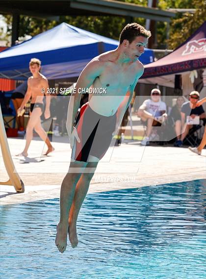Thumbnail 1 in AIA Division II Diving Finals photogallery.