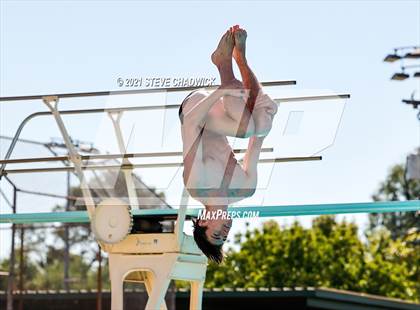 Thumbnail 3 in AIA Division II Diving Finals photogallery.