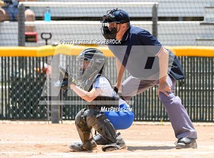 Thumbnail 2 in Brennan vs Jay photogallery.