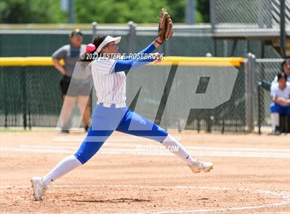 Thumbnail 1 in Brennan vs Jay photogallery.