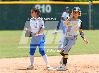 Thumbnail 3 in Brennan vs Jay photogallery.