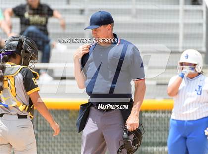Thumbnail 2 in Brennan vs Jay photogallery.