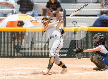 Thumbnail 3 in Brennan vs Jay photogallery.
