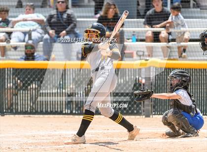 Thumbnail 2 in Brennan vs Jay photogallery.