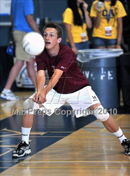 Thumbnail 1 in Esperanza vs. Loyola (CIF SoCal D1 Volleyball Final) photogallery.