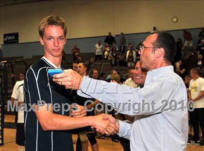 Thumbnail 2 in Esperanza vs. Loyola (CIF SoCal D1 Volleyball Final) photogallery.