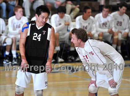 Thumbnail 2 in Esperanza vs. Loyola (CIF SoCal D1 Volleyball Final) photogallery.