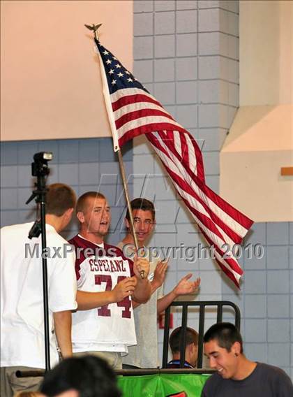 Thumbnail 2 in Esperanza vs. Loyola (CIF SoCal D1 Volleyball Final) photogallery.