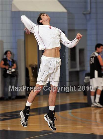 Thumbnail 3 in Esperanza vs. Loyola (CIF SoCal D1 Volleyball Final) photogallery.