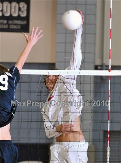 Thumbnail 3 in Esperanza vs. Loyola (CIF SoCal D1 Volleyball Final) photogallery.