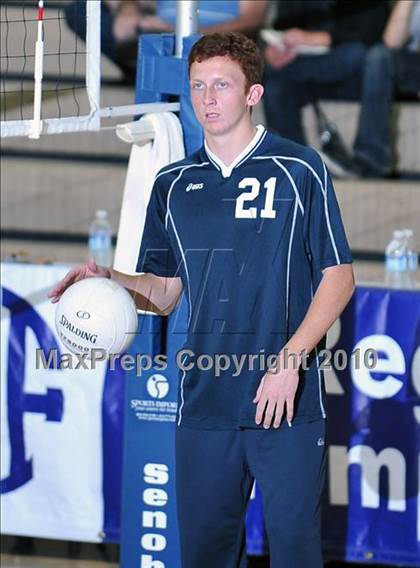 Thumbnail 1 in Esperanza vs. Loyola (CIF SoCal D1 Volleyball Final) photogallery.