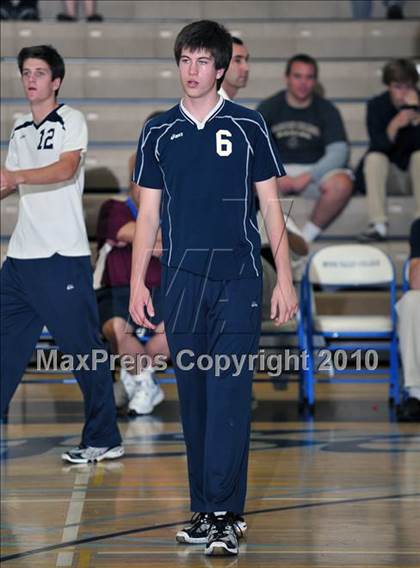 Thumbnail 2 in Esperanza vs. Loyola (CIF SoCal D1 Volleyball Final) photogallery.