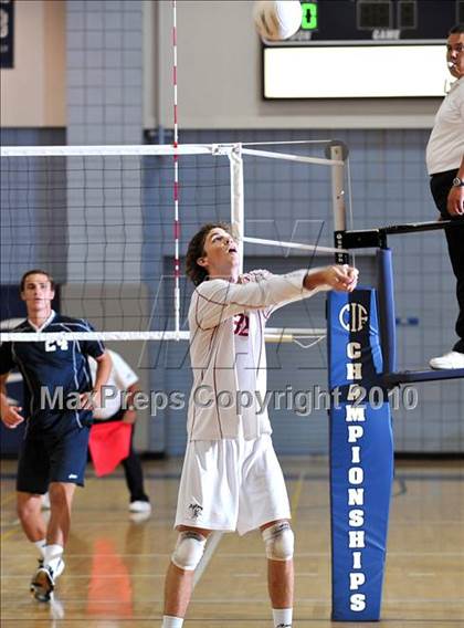 Thumbnail 3 in Esperanza vs. Loyola (CIF SoCal D1 Volleyball Final) photogallery.