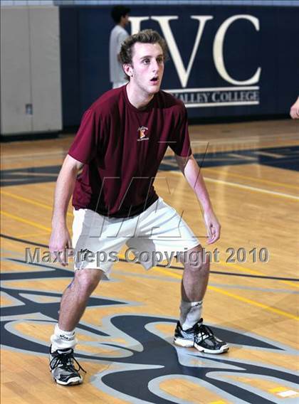 Thumbnail 3 in Esperanza vs. Loyola (CIF SoCal D1 Volleyball Final) photogallery.