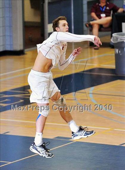 Thumbnail 2 in Esperanza vs. Loyola (CIF SoCal D1 Volleyball Final) photogallery.