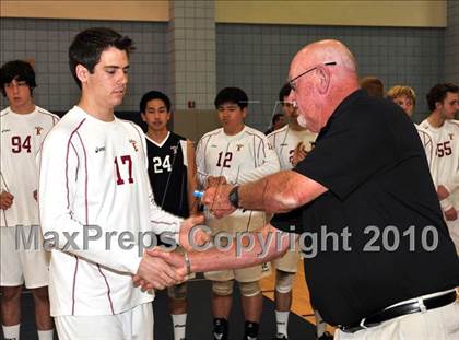 Thumbnail 2 in Esperanza vs. Loyola (CIF SoCal D1 Volleyball Final) photogallery.