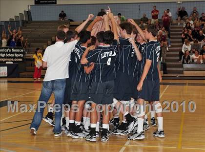 Thumbnail 2 in Esperanza vs. Loyola (CIF SoCal D1 Volleyball Final) photogallery.