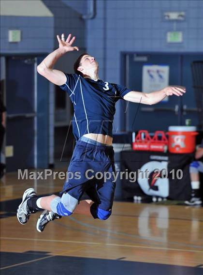 Thumbnail 3 in Esperanza vs. Loyola (CIF SoCal D1 Volleyball Final) photogallery.