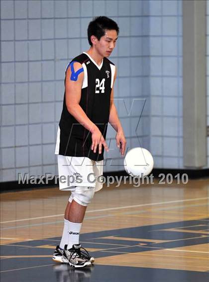 Thumbnail 1 in Esperanza vs. Loyola (CIF SoCal D1 Volleyball Final) photogallery.