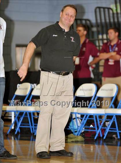 Thumbnail 2 in Esperanza vs. Loyola (CIF SoCal D1 Volleyball Final) photogallery.