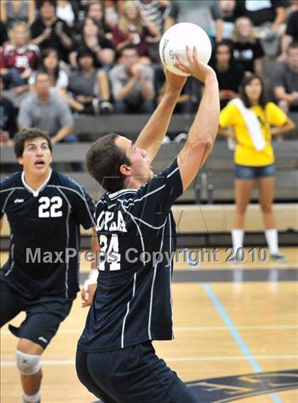 Thumbnail 1 in Esperanza vs. Loyola (CIF SoCal D1 Volleyball Final) photogallery.