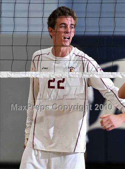 Thumbnail 3 in Esperanza vs. Loyola (CIF SoCal D1 Volleyball Final) photogallery.