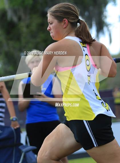 Thumbnail 2 in Hernando Kiwanis Track and Field Invitational photogallery.