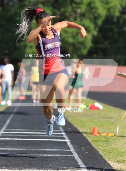 Thumbnail 3 in Hernando Kiwanis Track and Field Invitational photogallery.
