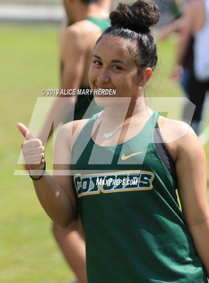 Thumbnail 2 in Hernando Kiwanis Track and Field Invitational photogallery.