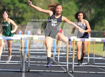 Thumbnail 3 in Hernando Kiwanis Track and Field Invitational photogallery.