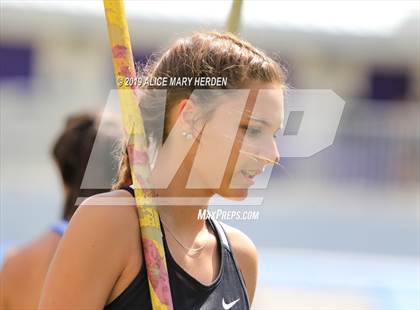 Thumbnail 1 in Hernando Kiwanis Track and Field Invitational photogallery.