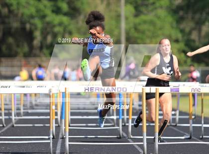 Thumbnail 2 in Hernando Kiwanis Track and Field Invitational photogallery.