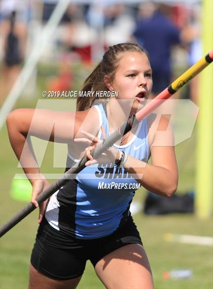 Thumbnail 2 in Hernando Kiwanis Track and Field Invitational photogallery.