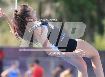 Thumbnail 1 in Hernando Kiwanis Track and Field Invitational photogallery.