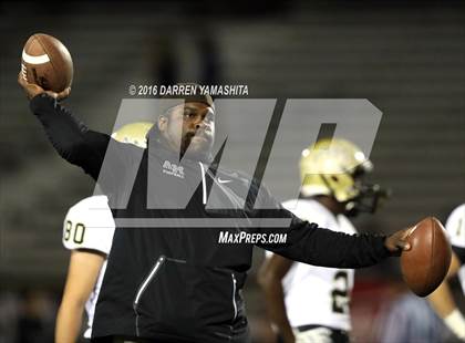 Thumbnail 3 in Archbishop Mitty vs. Serra (CIF CCS Open Division 2 Final) photogallery.