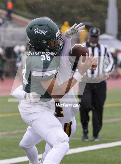 Thumbnail 2 in Sachem North vs William Floyd photogallery.